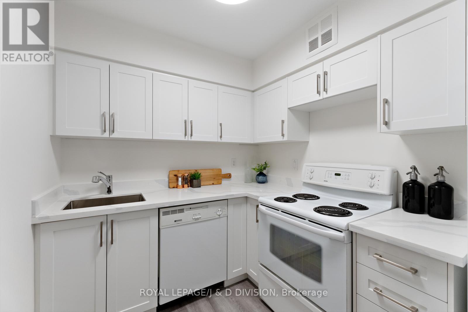 












1708 - 25 MAITLAND STREET

,
Toronto,




Ontario
M4Y2W1

