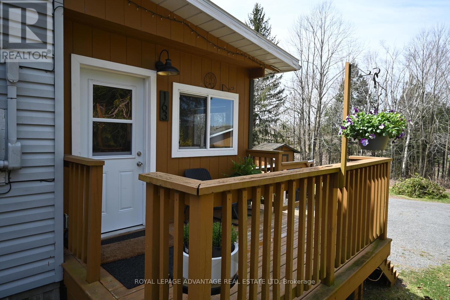 












163 LYNDHURST ROAD

,
Leeds and the Thousand Islands,




Ontario
K0E1N0

