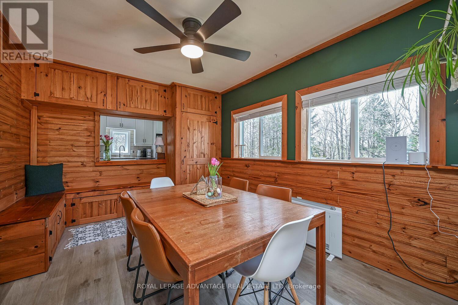 












163 LYNDHURST ROAD

,
Leeds and the Thousand Islands,




Ontario
K0E1N0

