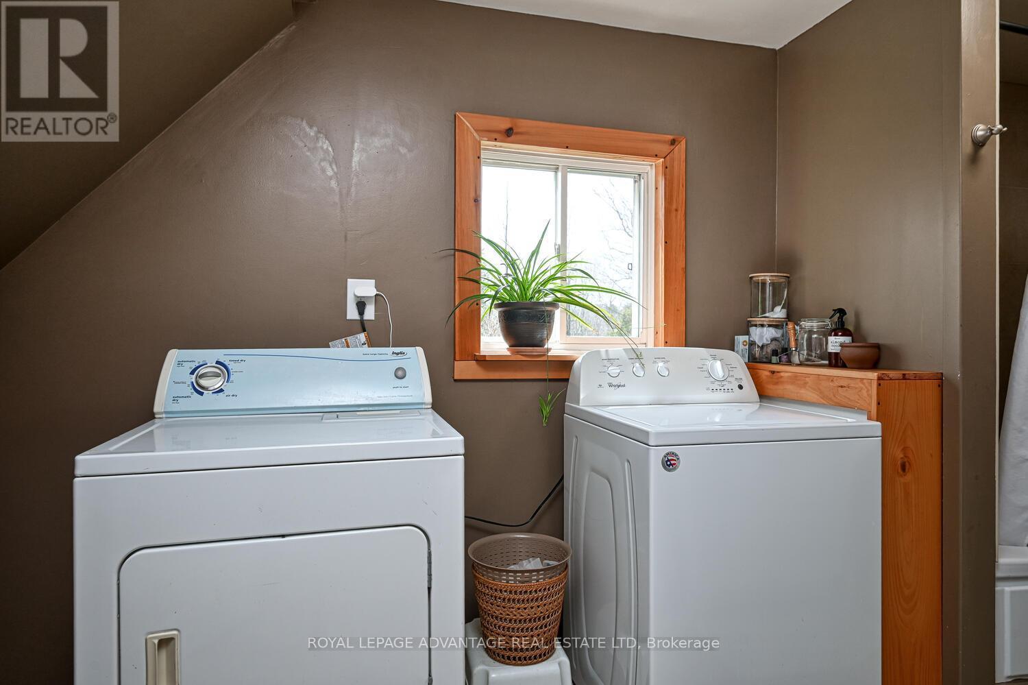 












163 LYNDHURST ROAD

,
Leeds and the Thousand Islands,




Ontario
K0E1N0

