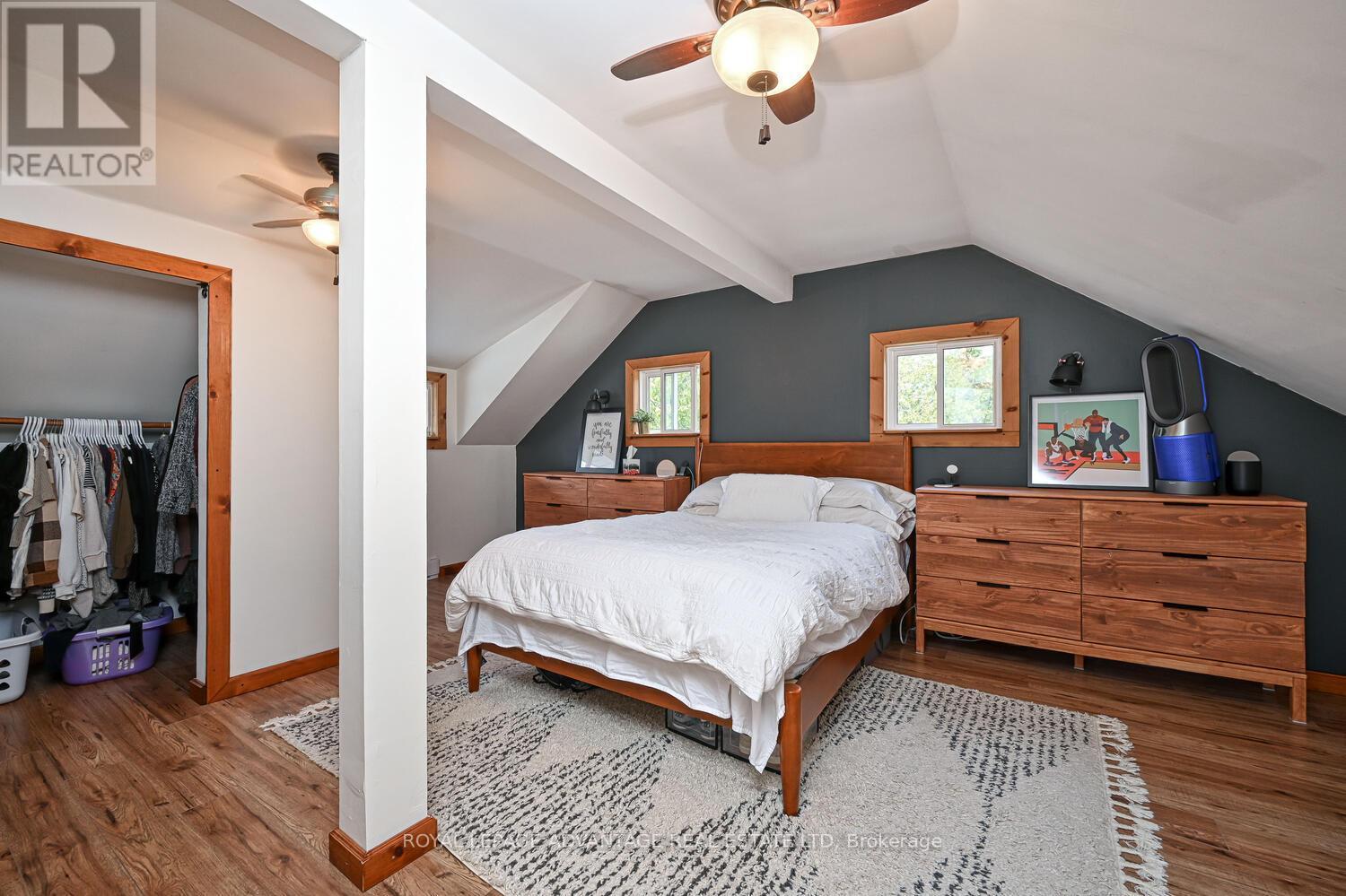 












163 LYNDHURST ROAD

,
Leeds and the Thousand Islands,




Ontario
K0E1N0

