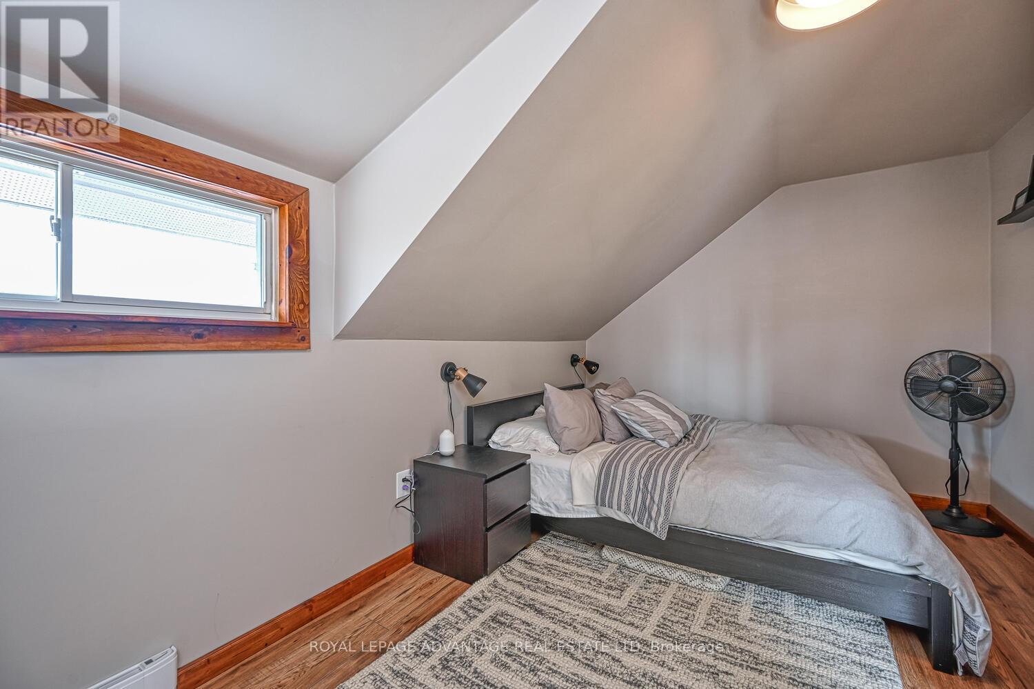 












163 LYNDHURST ROAD

,
Leeds and the Thousand Islands,




Ontario
K0E1N0

