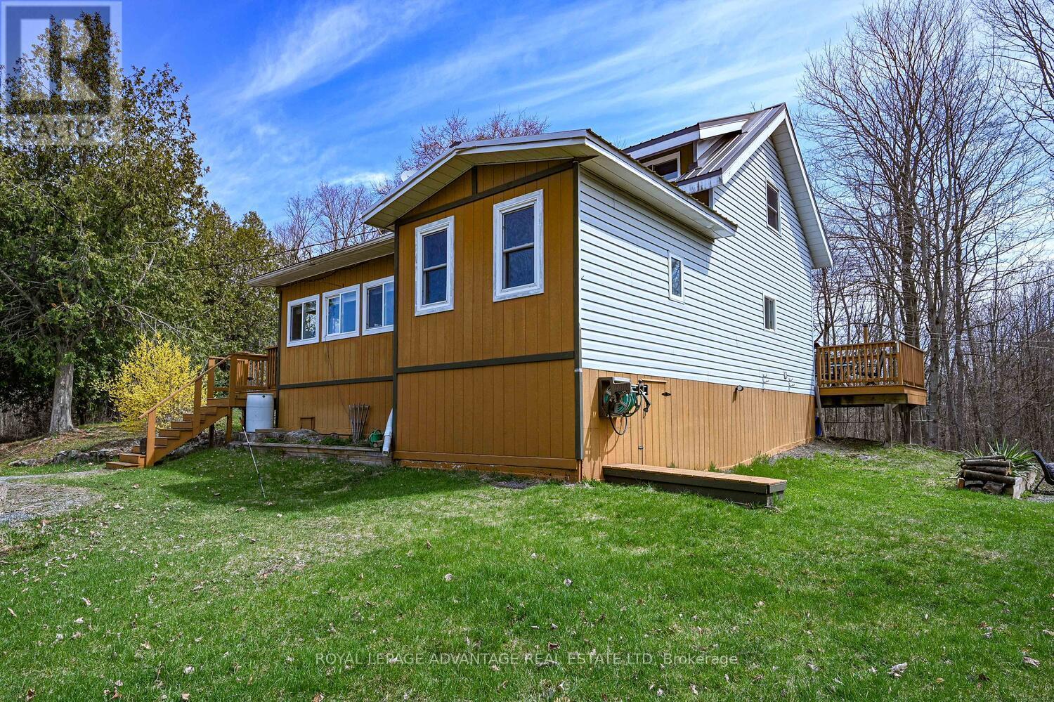 












163 LYNDHURST ROAD

,
Leeds and the Thousand Islands,




Ontario
K0E1N0

