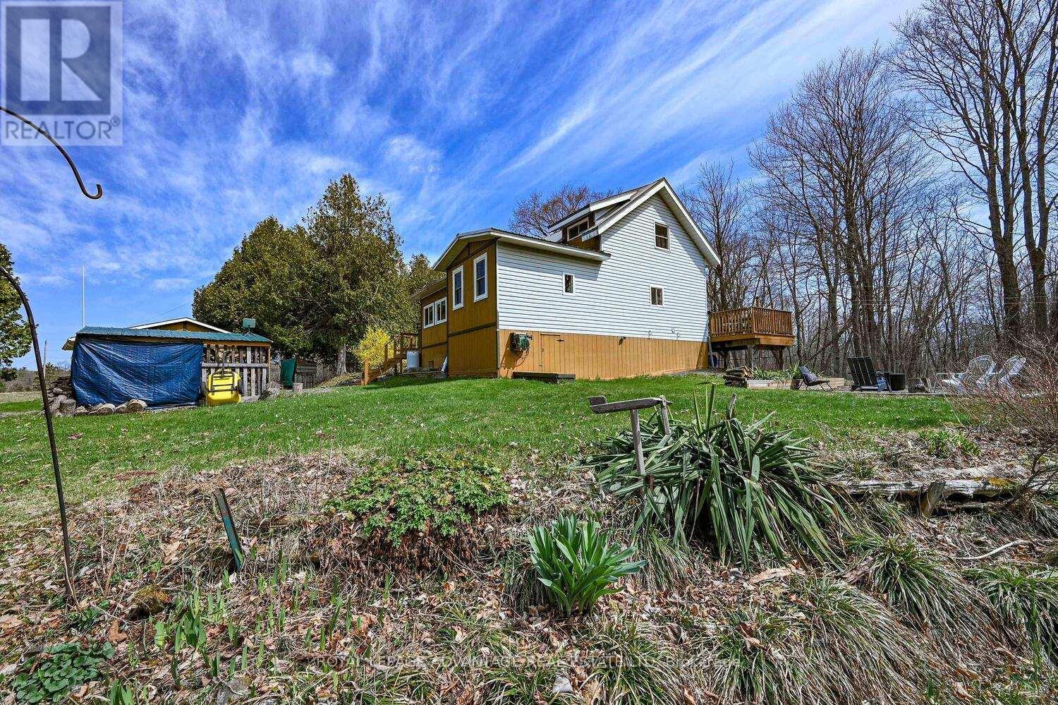 












163 LYNDHURST ROAD

,
Leeds and the Thousand Islands,




Ontario
K0E1N0

