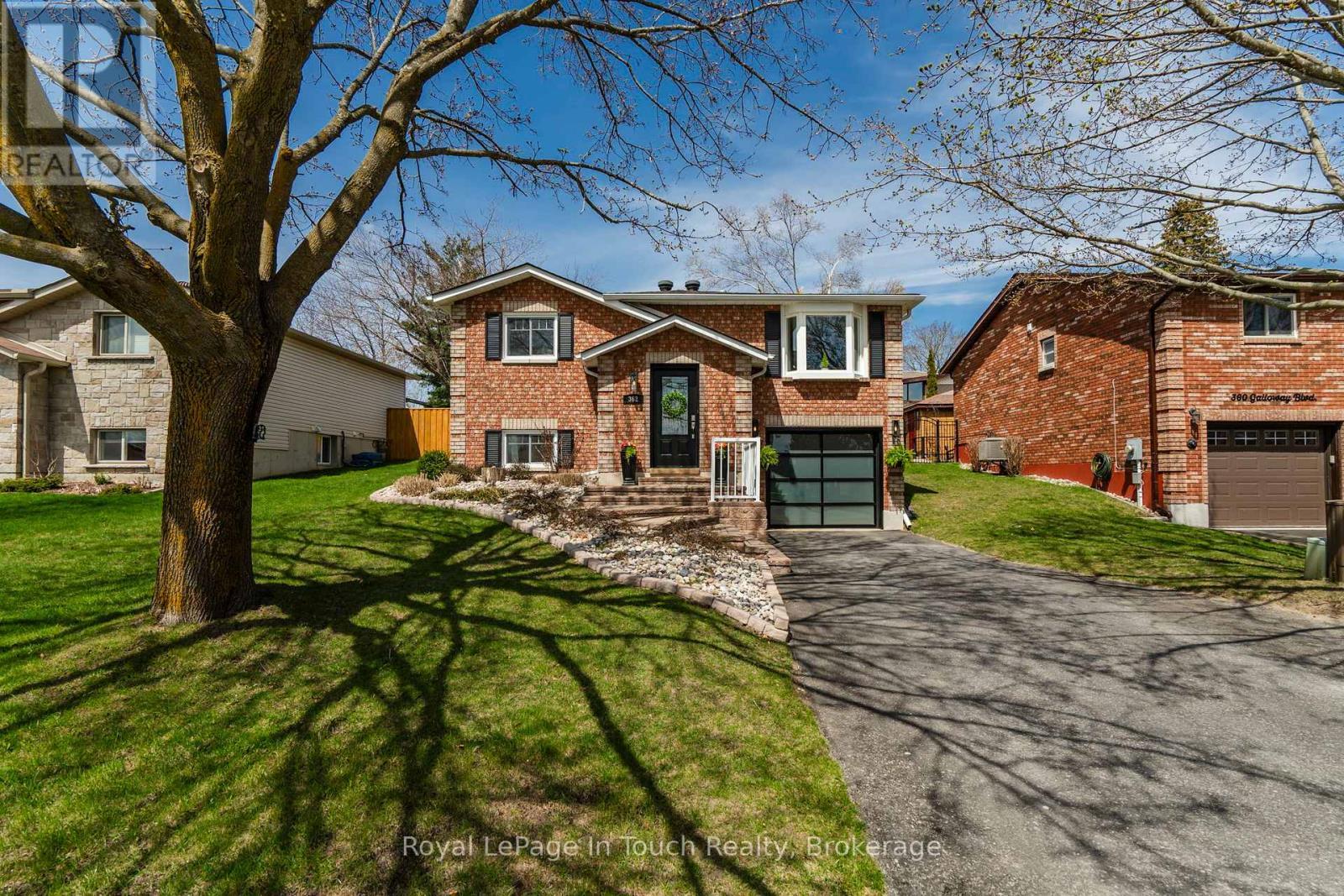 












362 GALLOWAY BOULEVARD

,
Midland,




Ontario
L4R5B2

