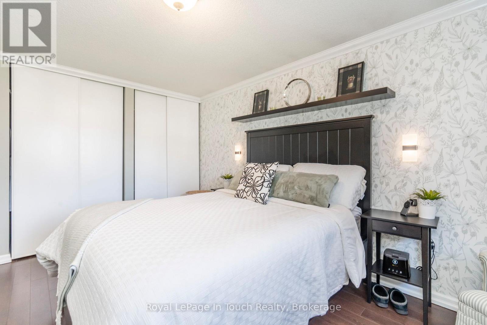 












362 GALLOWAY BOULEVARD

,
Midland,




Ontario
L4R5B2

