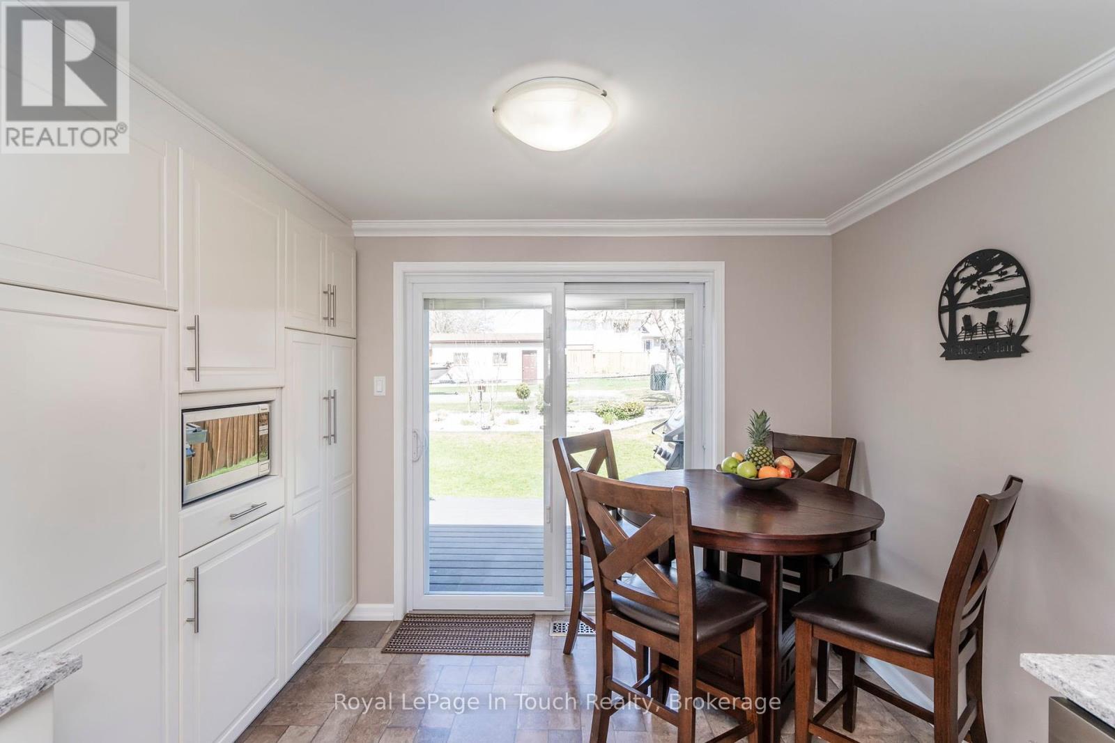 












362 GALLOWAY BOULEVARD

,
Midland,




Ontario
L4R5B2

