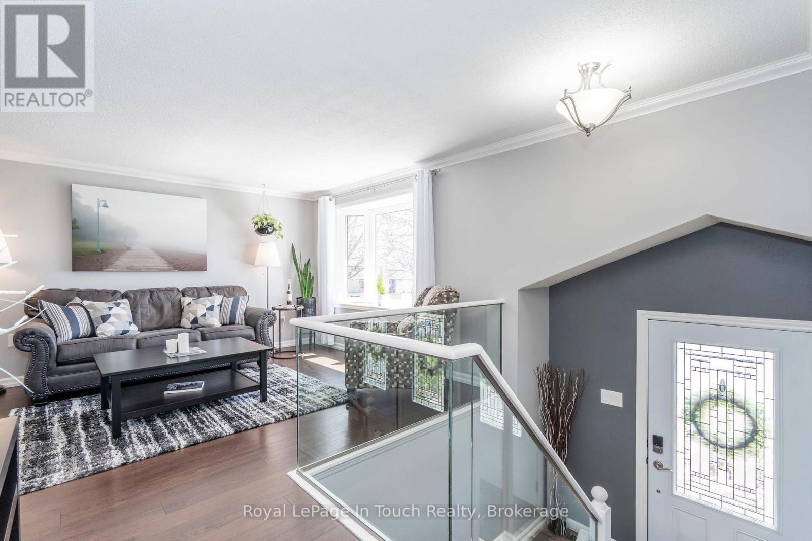 












362 GALLOWAY BOULEVARD

,
Midland,




Ontario
L4R5B2

