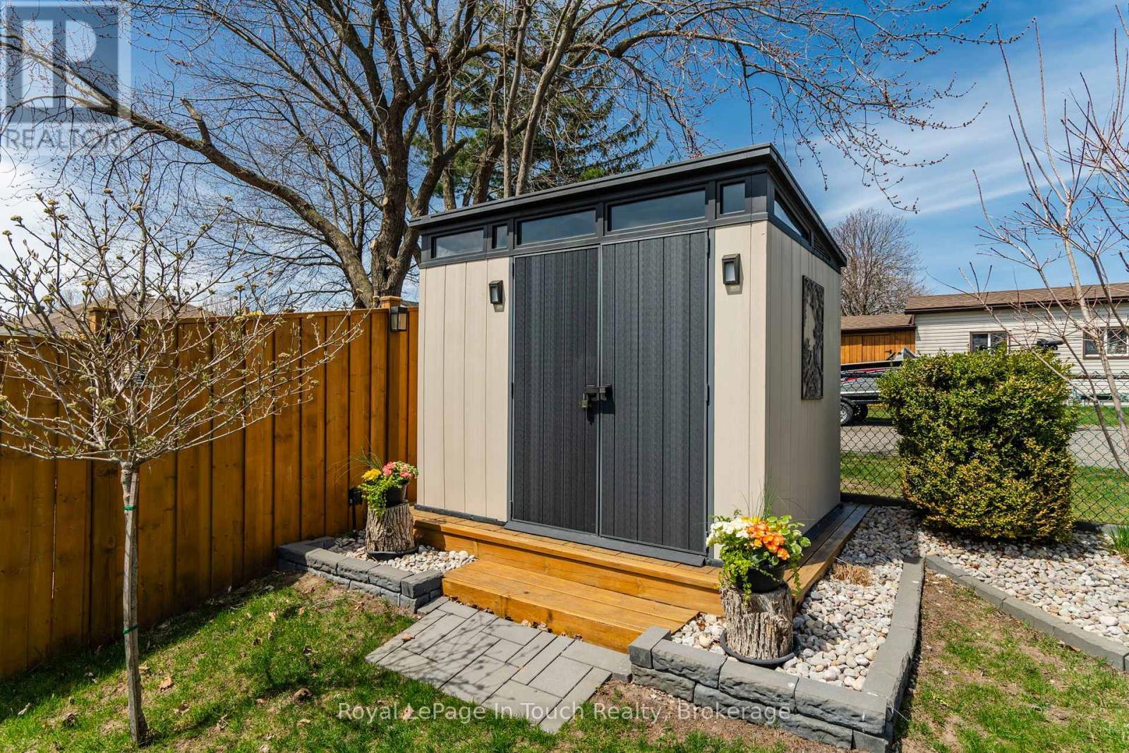 












362 GALLOWAY BOULEVARD

,
Midland,




Ontario
L4R5B2

