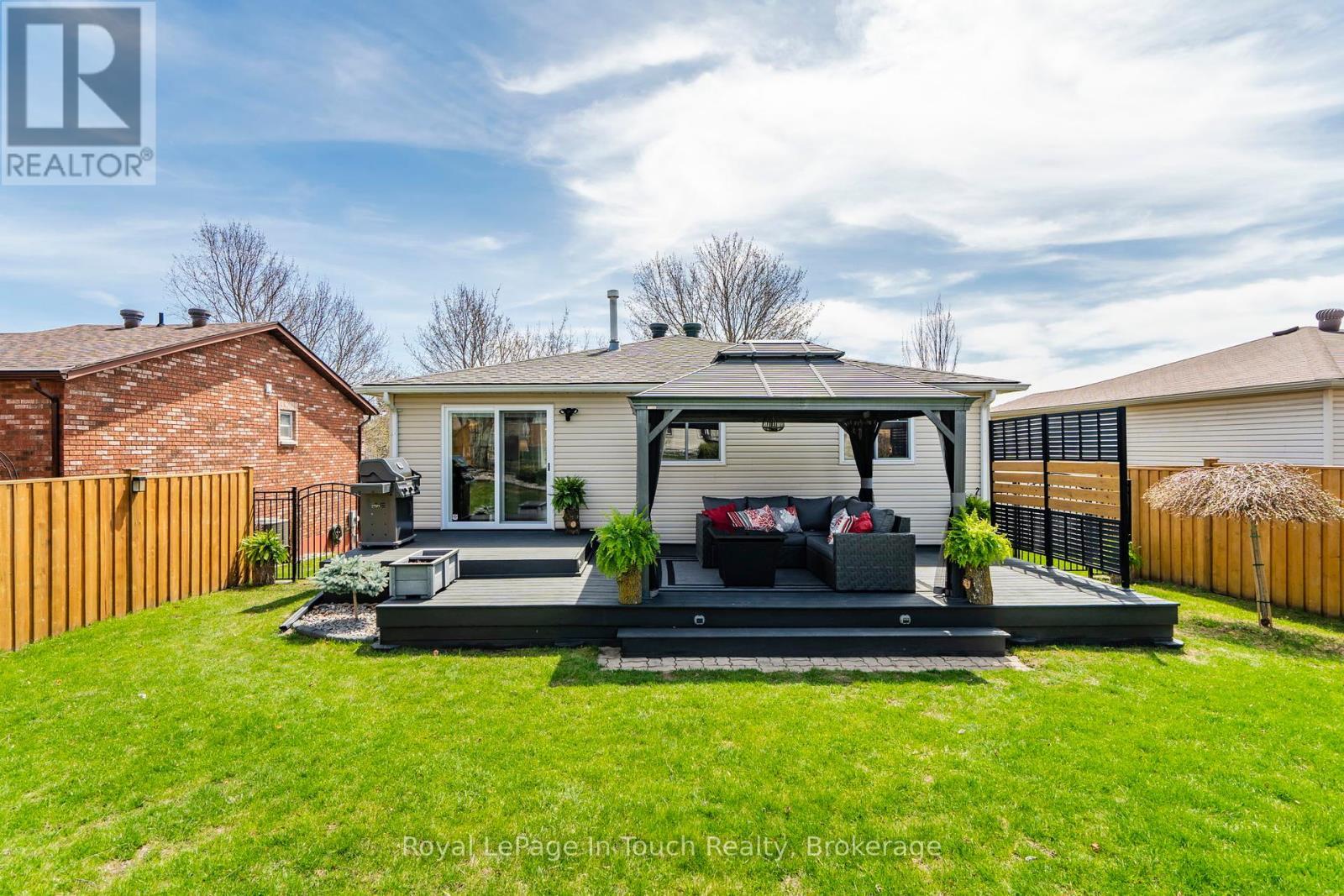 












362 GALLOWAY BOULEVARD

,
Midland,




Ontario
L4R5B2

