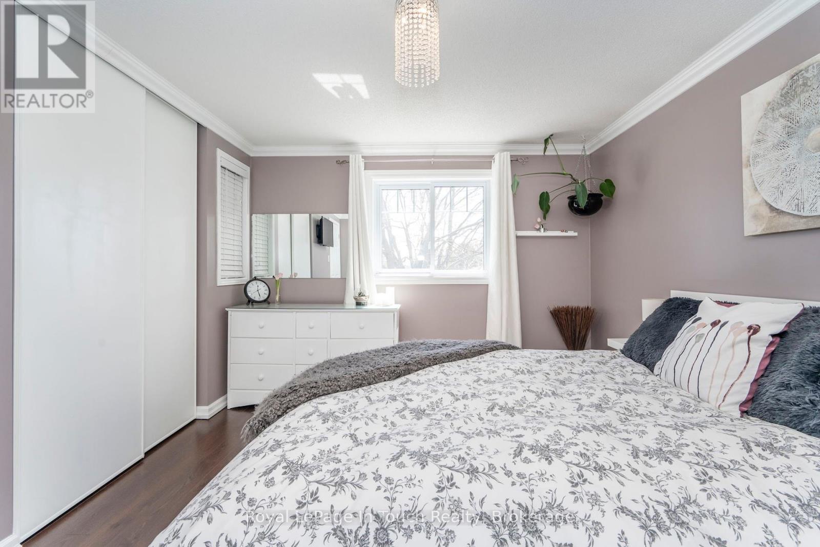 












362 GALLOWAY BOULEVARD

,
Midland,




Ontario
L4R5B2

