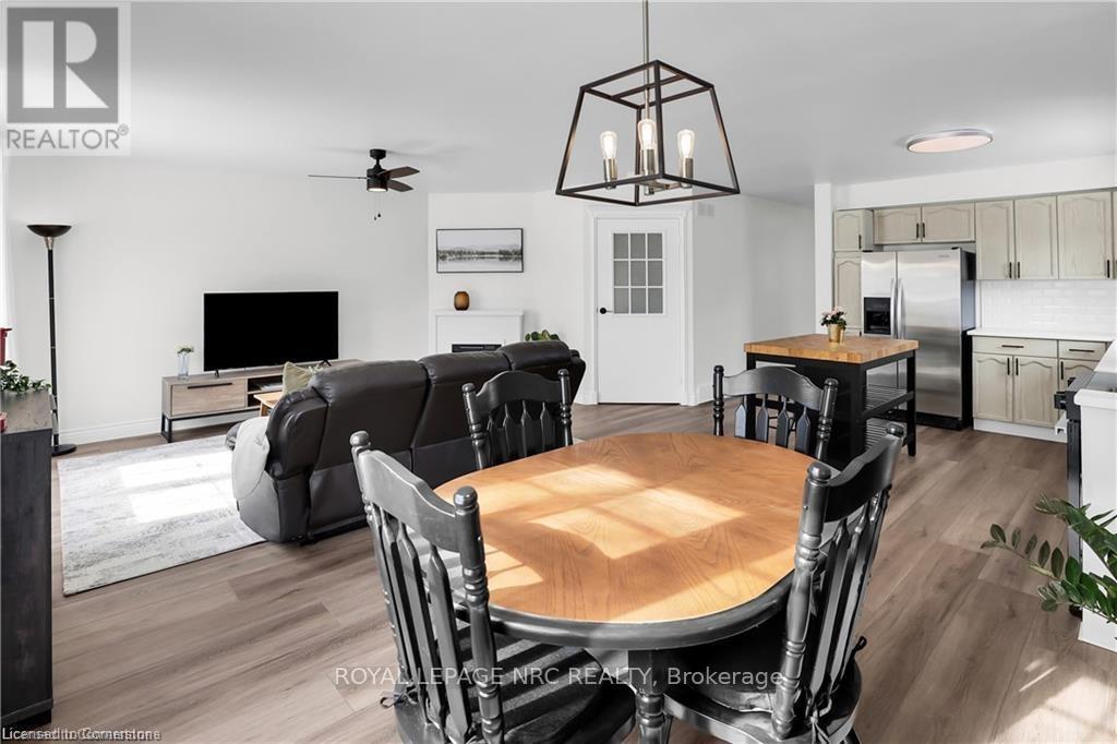 












4943 HOMESTEAD DRIVE

,
Lincoln,




Ontario
L3J0C7

