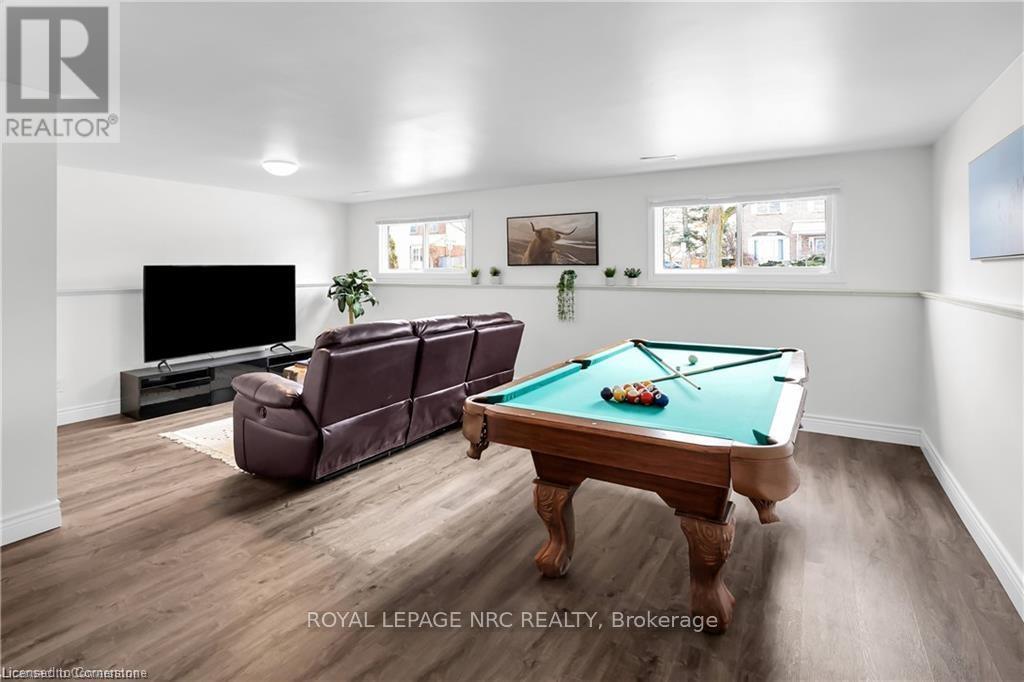 












4943 HOMESTEAD DRIVE

,
Lincoln,




Ontario
L3J0C7

