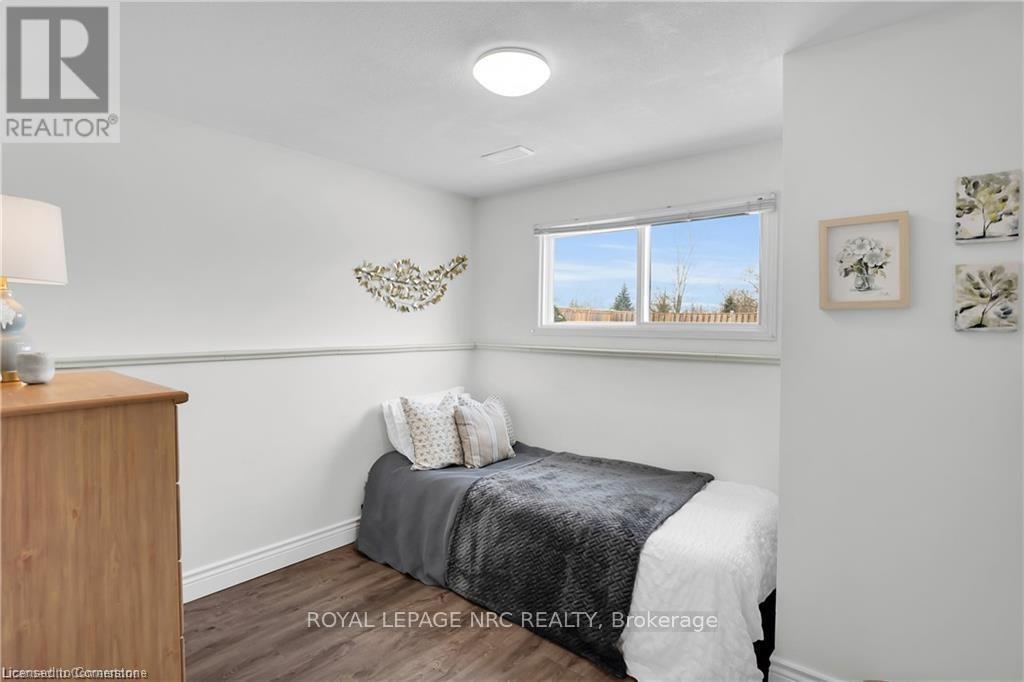 












4943 HOMESTEAD DRIVE

,
Lincoln,




Ontario
L3J0C7

