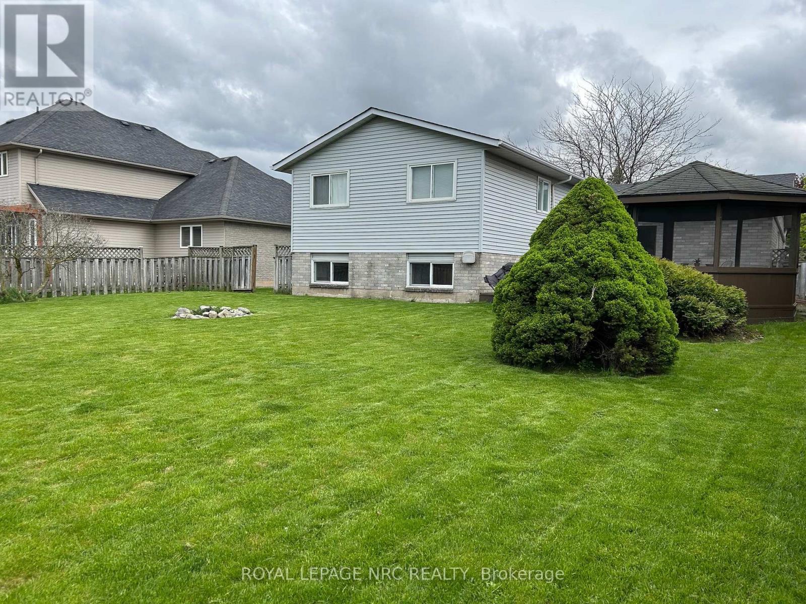












4943 HOMESTEAD DRIVE

,
Lincoln,




Ontario
L3J0C7

