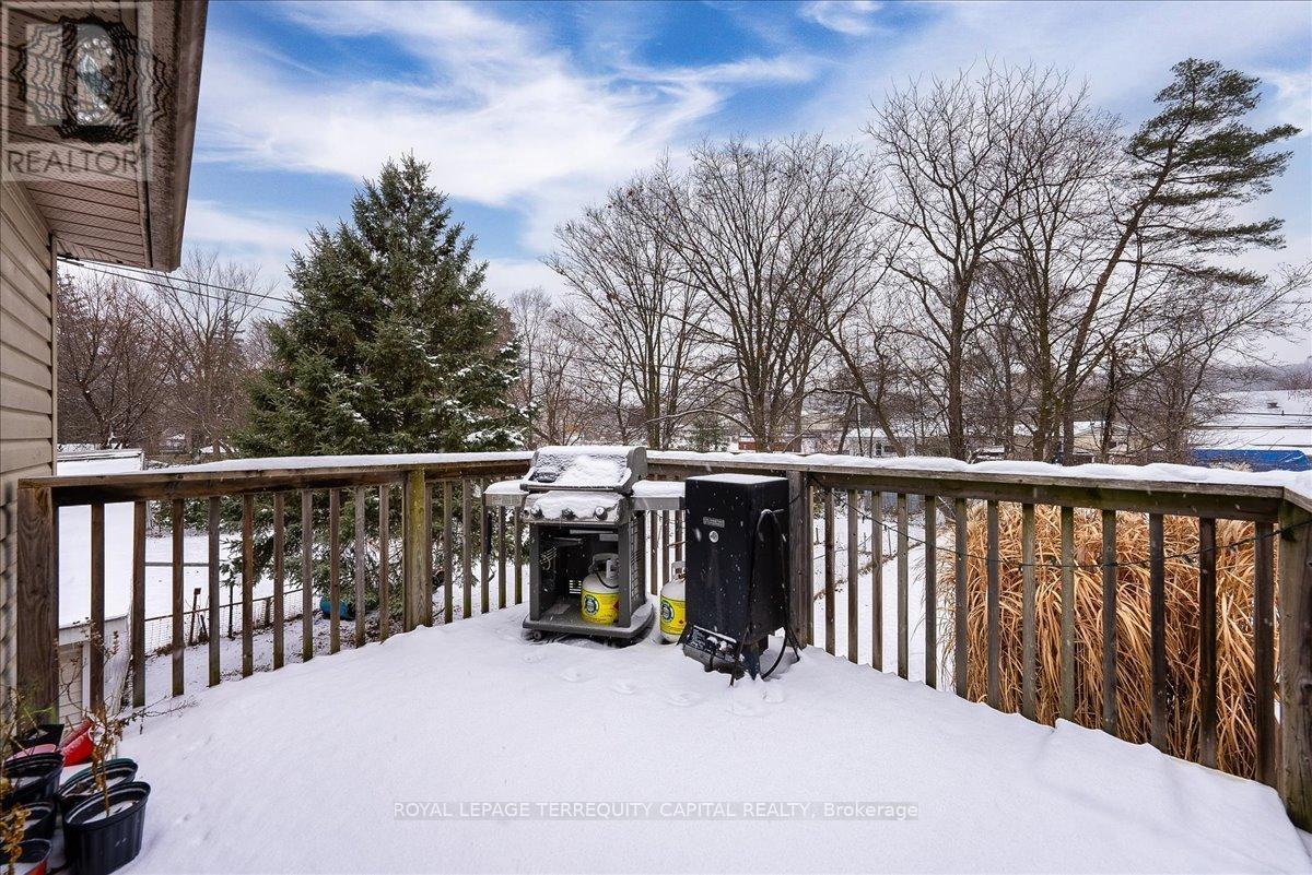 












102 HENRY STREET

,
Barrie,




Ontario
L4N1C8

