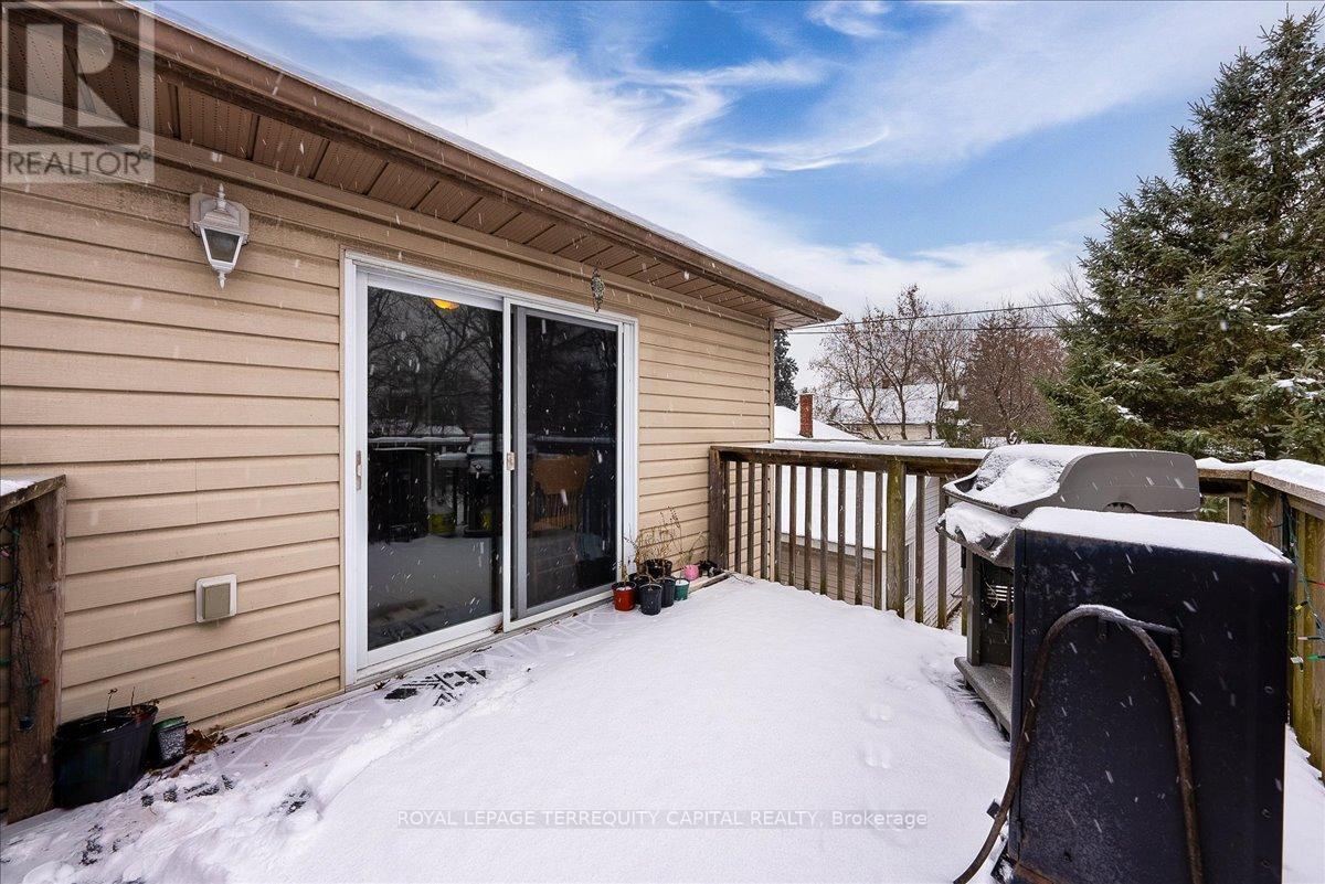 












102 HENRY STREET

,
Barrie,




Ontario
L4N1C8

