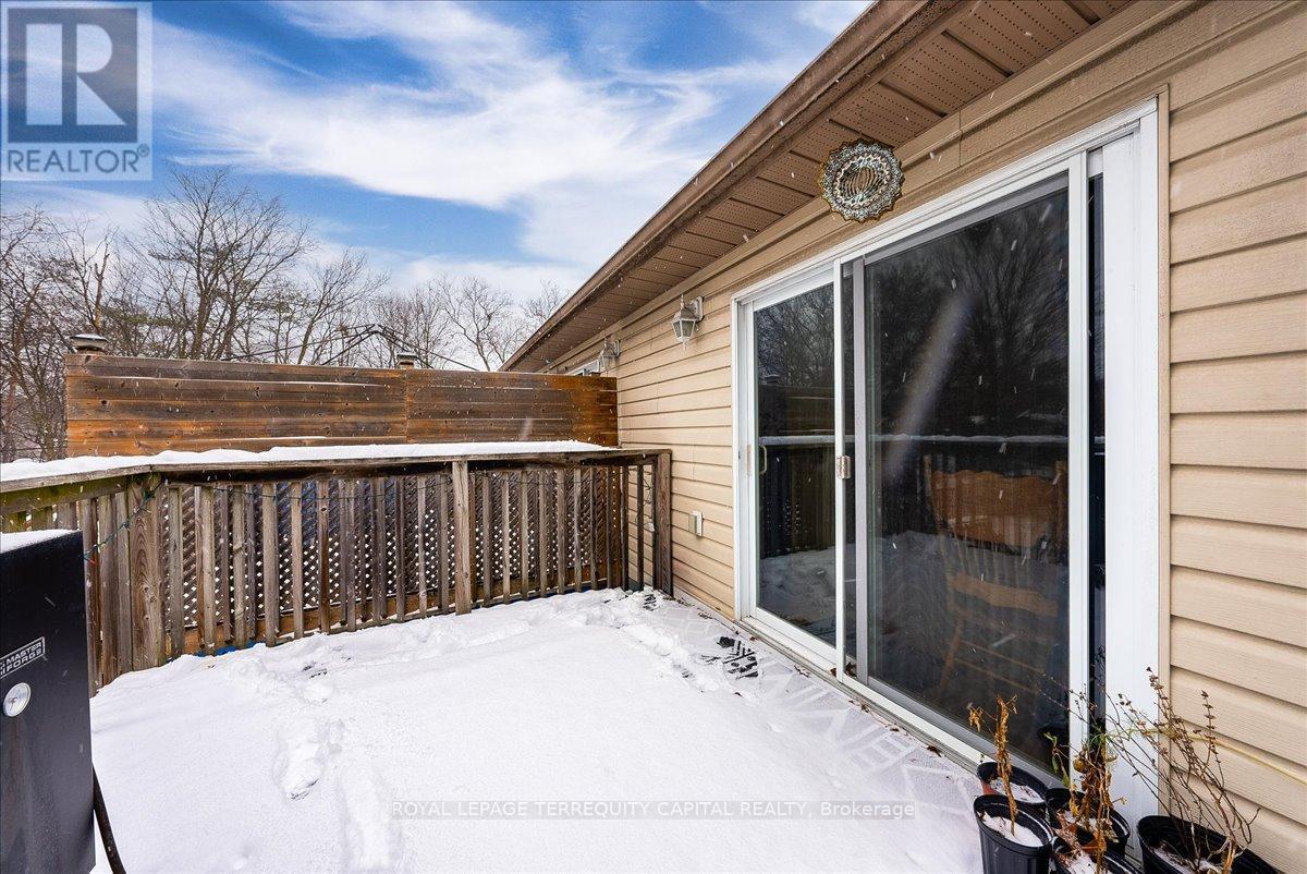 












102 HENRY STREET

,
Barrie,




Ontario
L4N1C8

