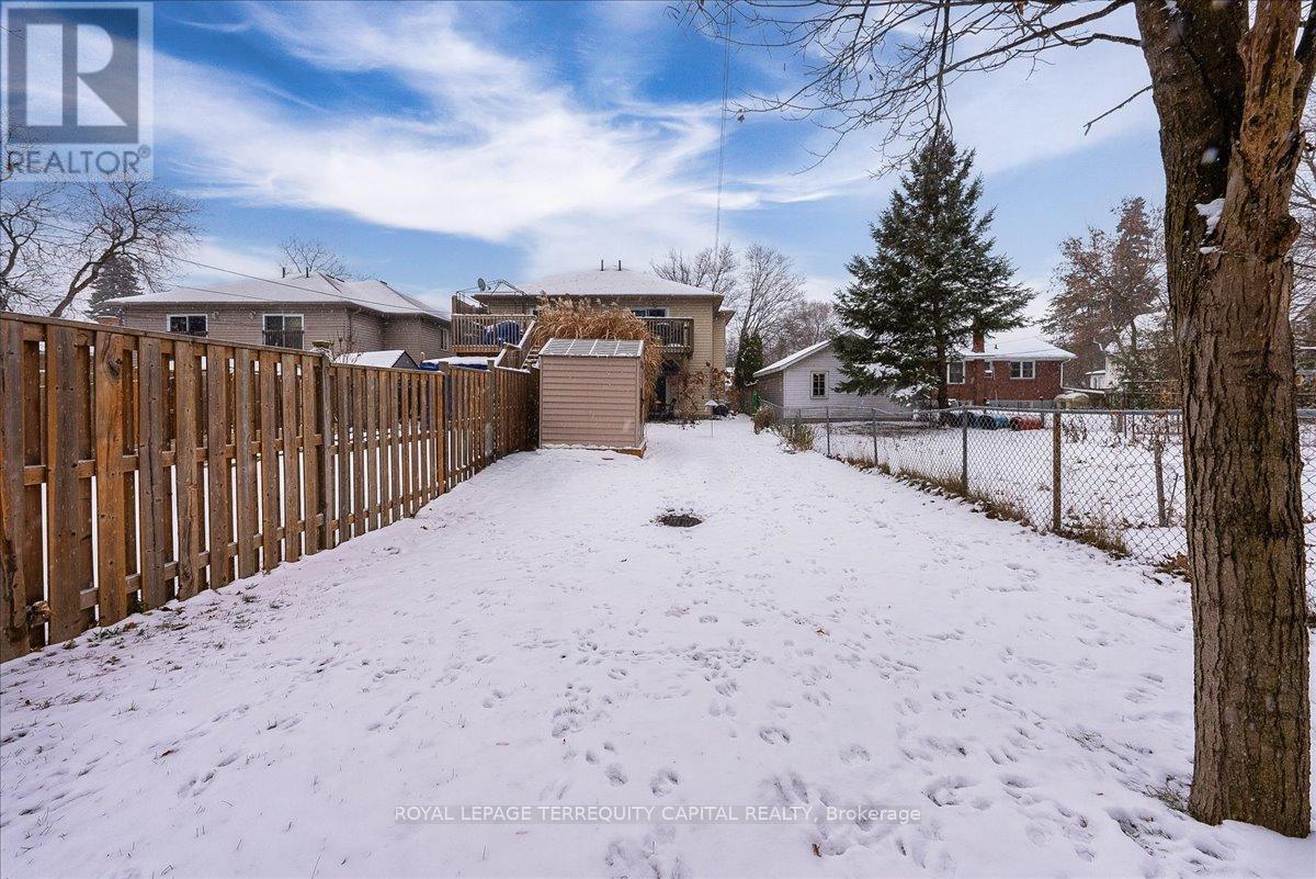












102 HENRY STREET

,
Barrie,




Ontario
L4N1C8

