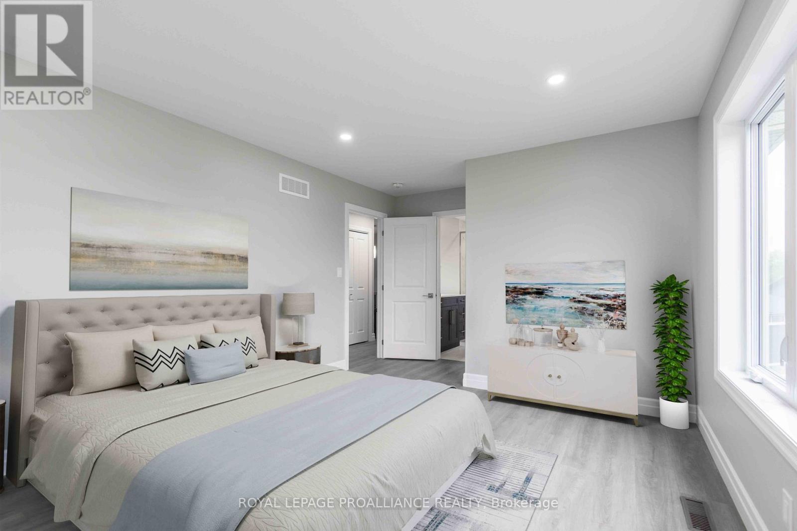 












61 MEAGAN LANE

,
Quinte West (Frankford Ward),




Ontario
K0K2C0

