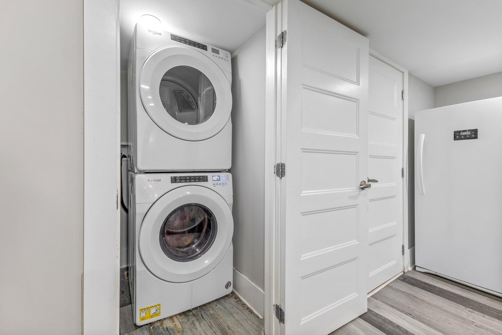 









4753

 - 4755


Av. Coolbrook

,
Montréal (Côte-des-Neiges/Notre-Dame-de-Grâce),




QC
H3X2K7


