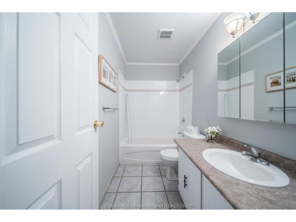 









975


Grand

Avenue West, 309,
Chatham,




ON
N7M 4Z6

