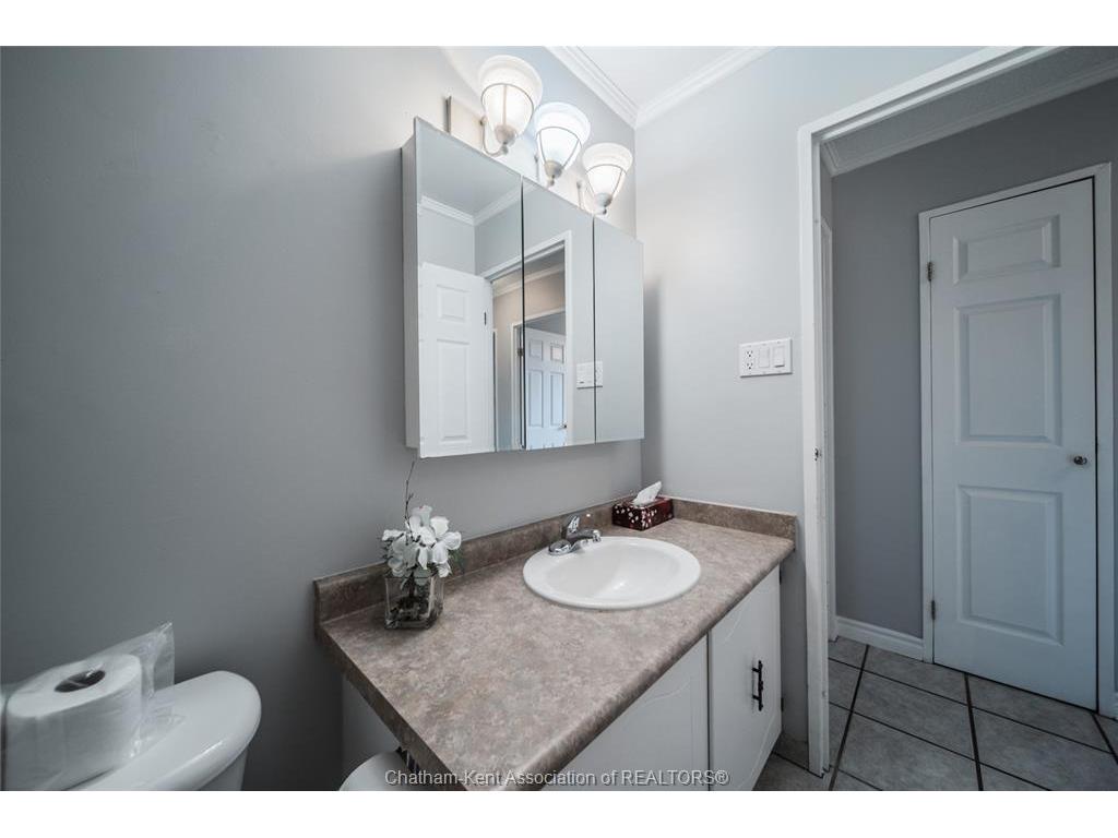 









975


Grand

Avenue West, 309,
Chatham,




ON
N7M 4Z6


