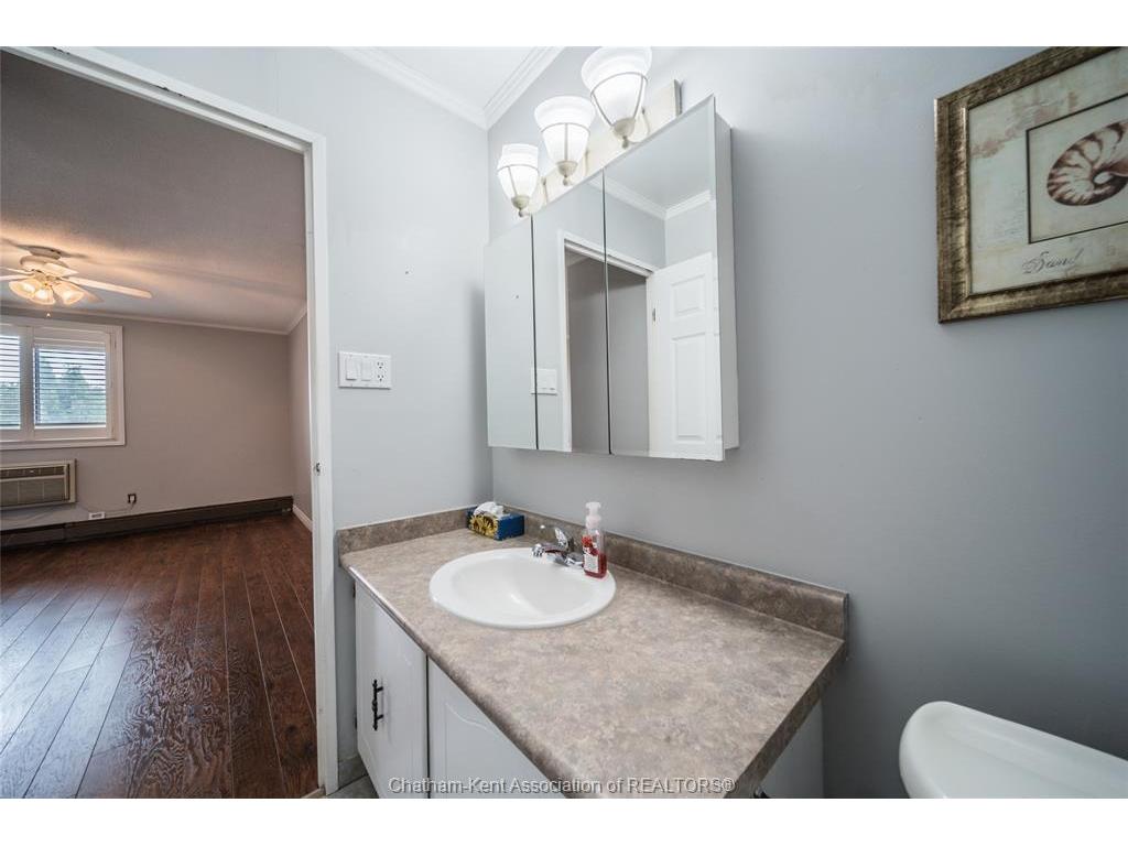 









975


Grand

Avenue West, 309,
Chatham,




ON
N7M 4Z6

