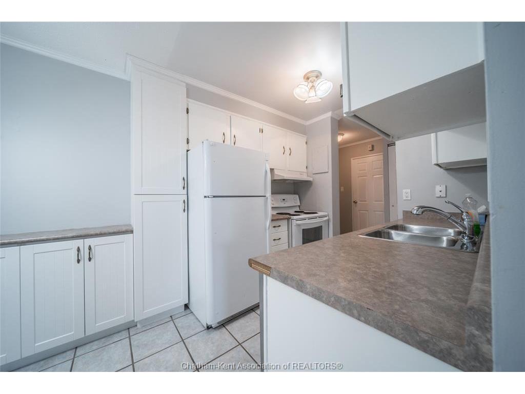 









975


Grand

Avenue West, 309,
Chatham,




ON
N7M 4Z6

