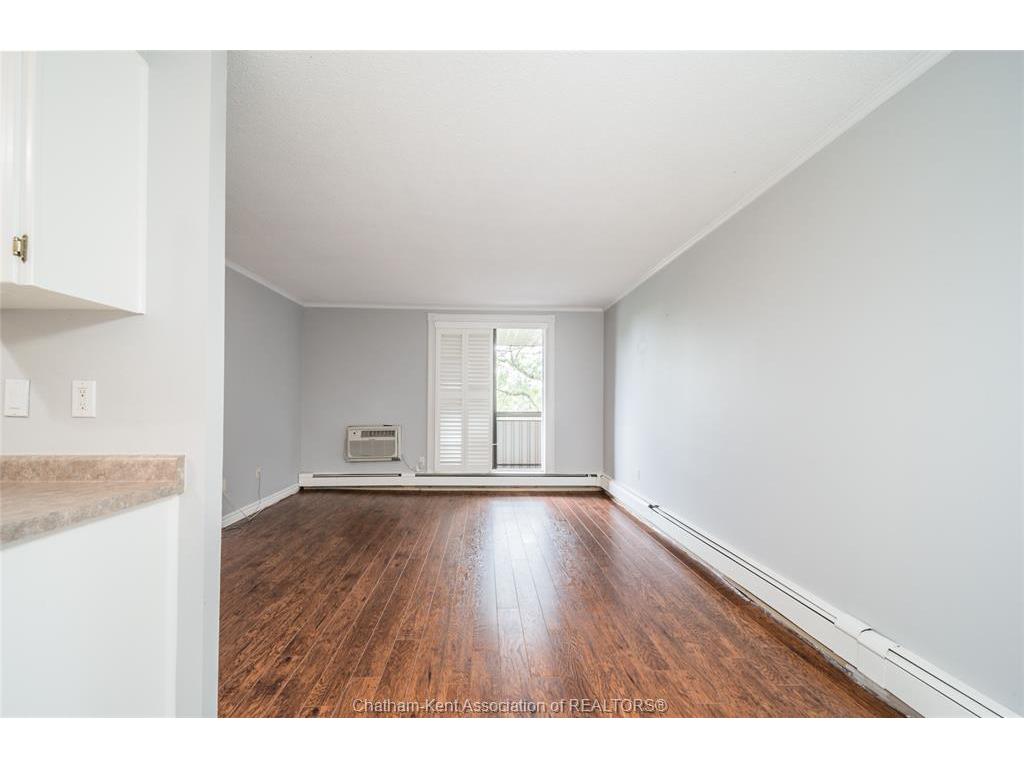 









975


Grand

Avenue West, 309,
Chatham,




ON
N7M 4Z6


