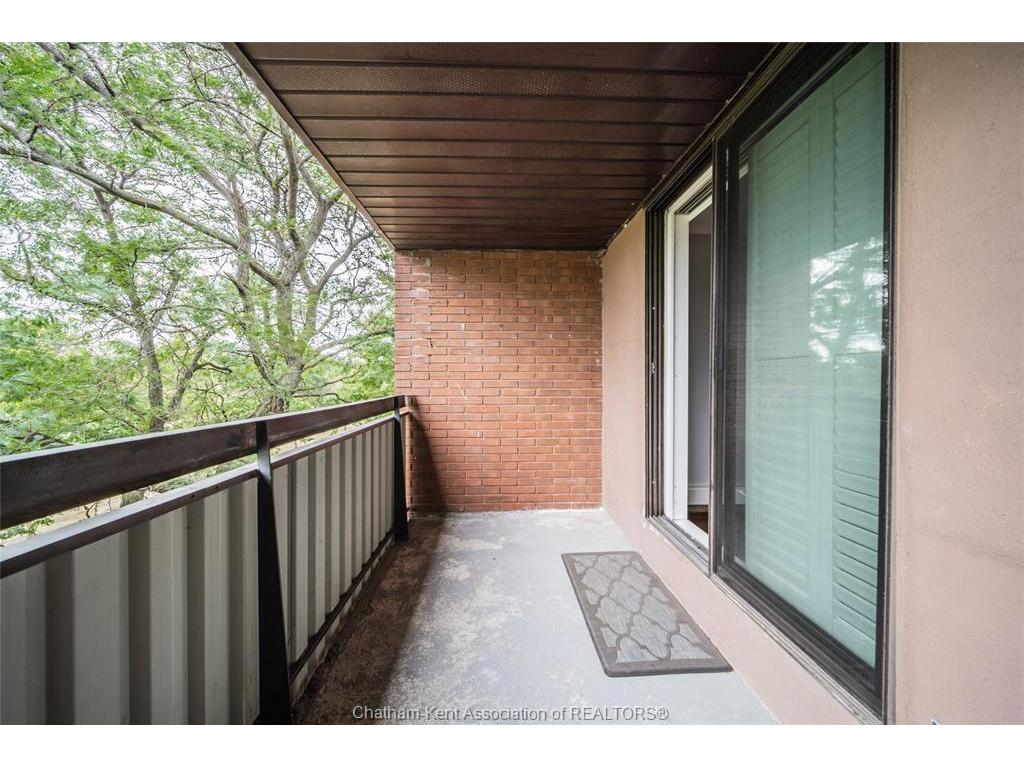 









975


Grand

Avenue West, 309,
Chatham,




ON
N7M 4Z6

