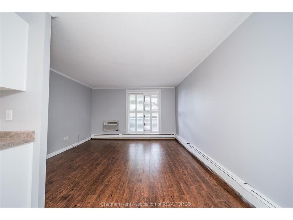 









975


Grand

Avenue West, 309,
Chatham,




ON
N7M 4Z6

