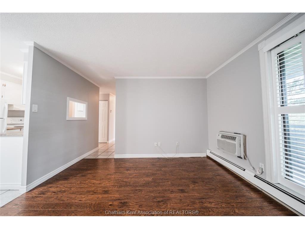 









975


Grand

Avenue West, 309,
Chatham,




ON
N7M 4Z6

