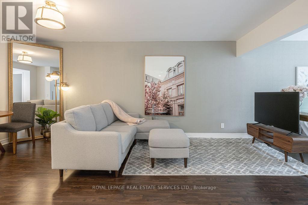 












1503 - 50 LOMBARD STREET

,
Toronto,




Ontario
M5C2X4

