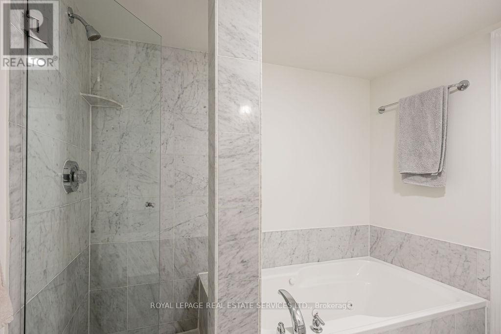 












1503 - 50 LOMBARD STREET

,
Toronto,




Ontario
M5C2X4

