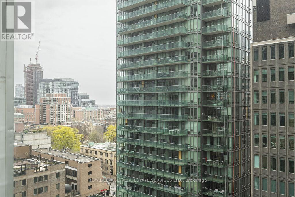 












1503 - 50 LOMBARD STREET

,
Toronto,




Ontario
M5C2X4

