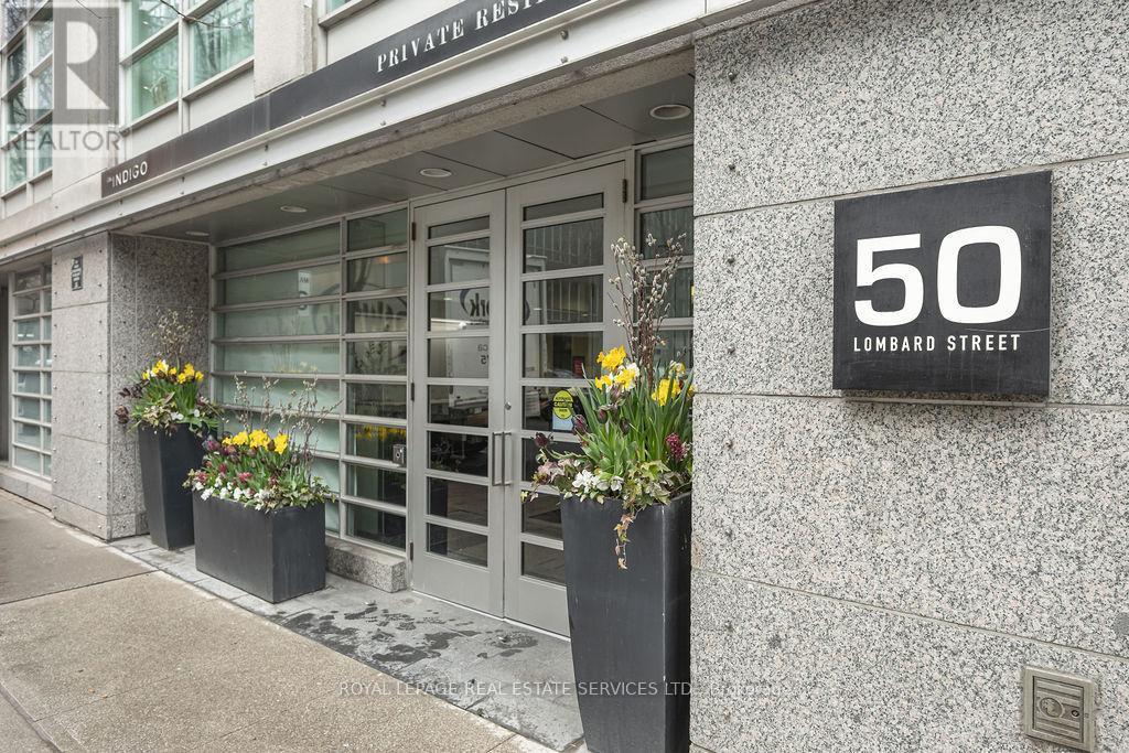












1503 - 50 LOMBARD STREET

,
Toronto,




Ontario
M5C2X4

