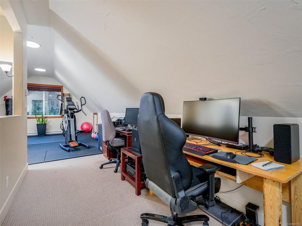 









3369


Sewell

Lane,
Colwood,




BC
V9C 0C1

