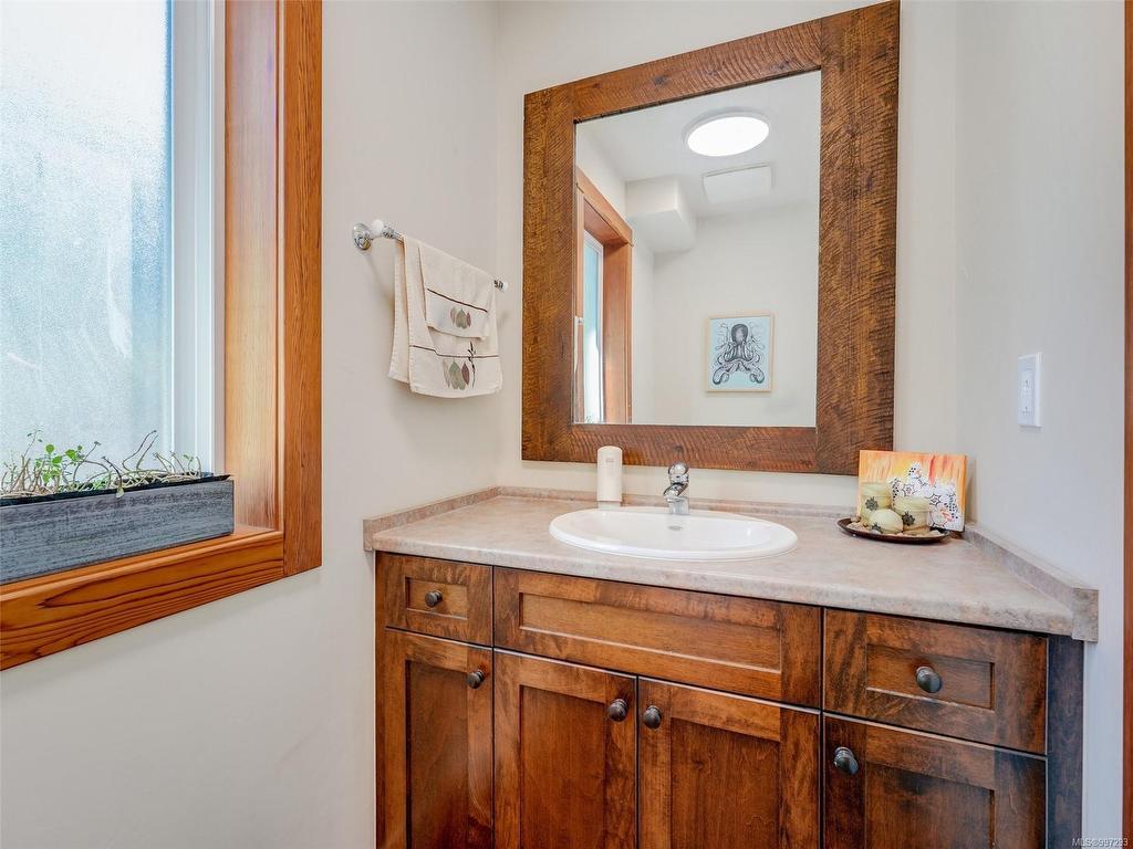 









3369


Sewell

Lane,
Colwood,




BC
V9C 0C1

