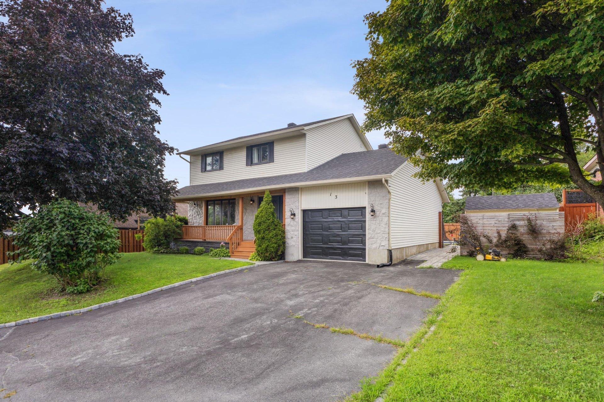 









13


Rue de Sagard

,
Gatineau (Gatineau),




QC
J8V2A3

