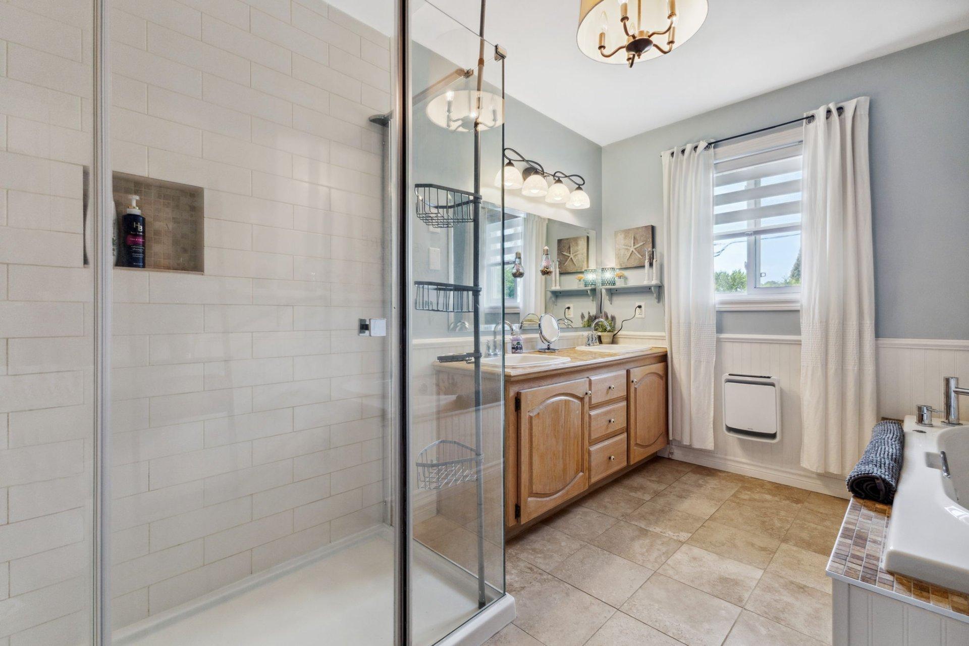 









13


Rue de Sagard

,
Gatineau (Gatineau),




QC
J8V2A3


