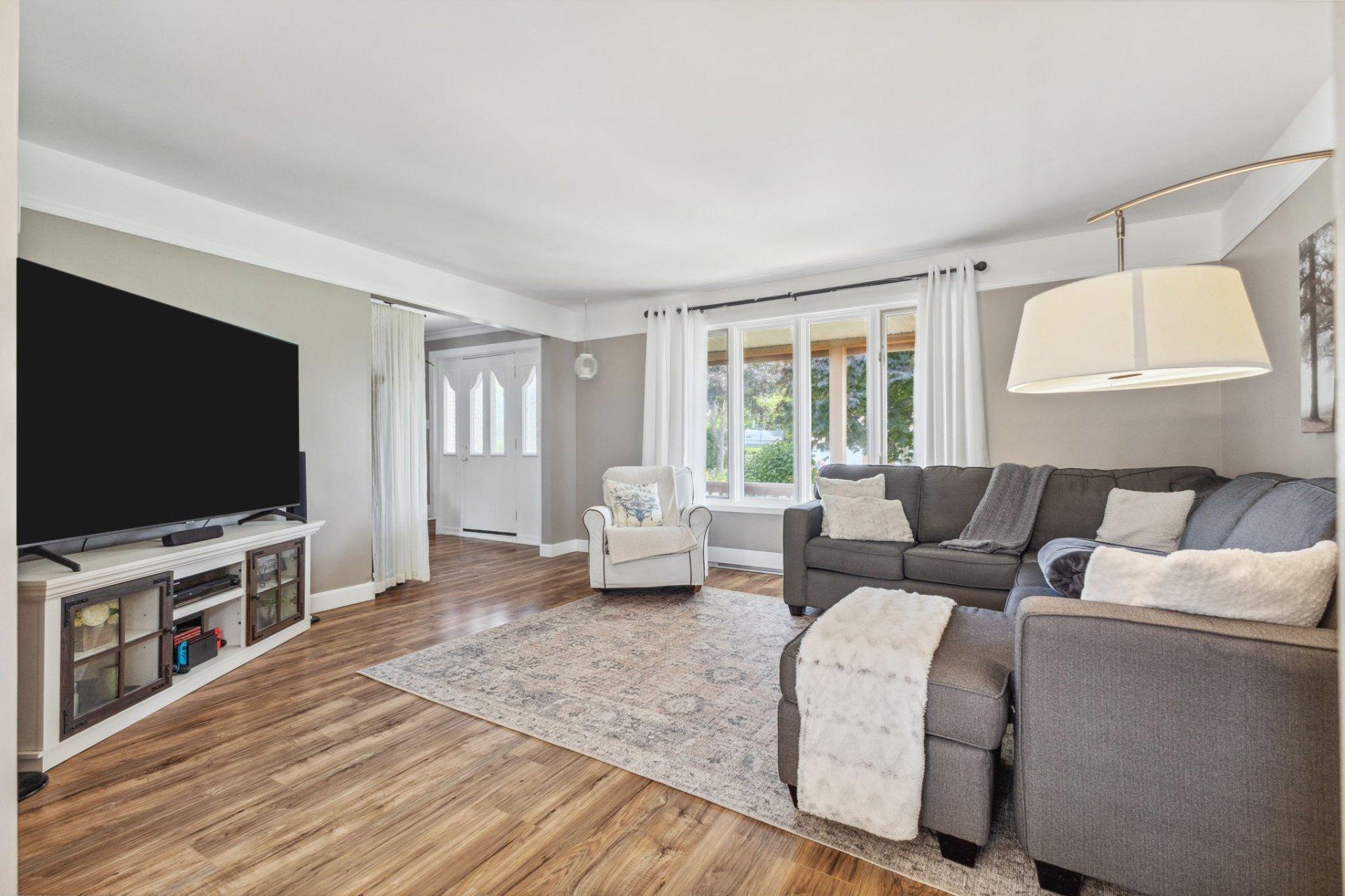 









13


Rue de Sagard

,
Gatineau (Gatineau),




QC
J8V2A3

