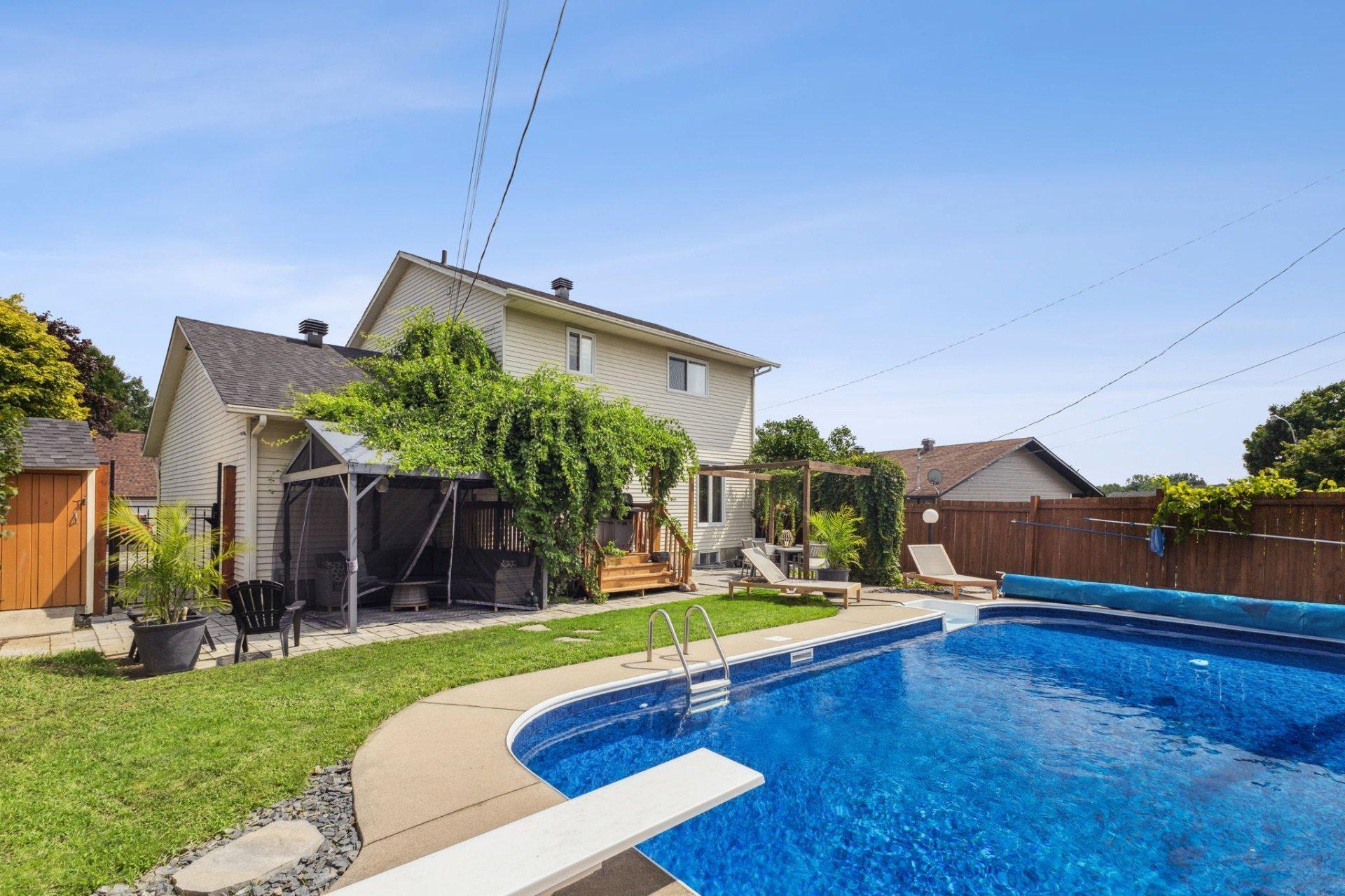 









13


Rue de Sagard

,
Gatineau (Gatineau),




QC
J8V2A3


