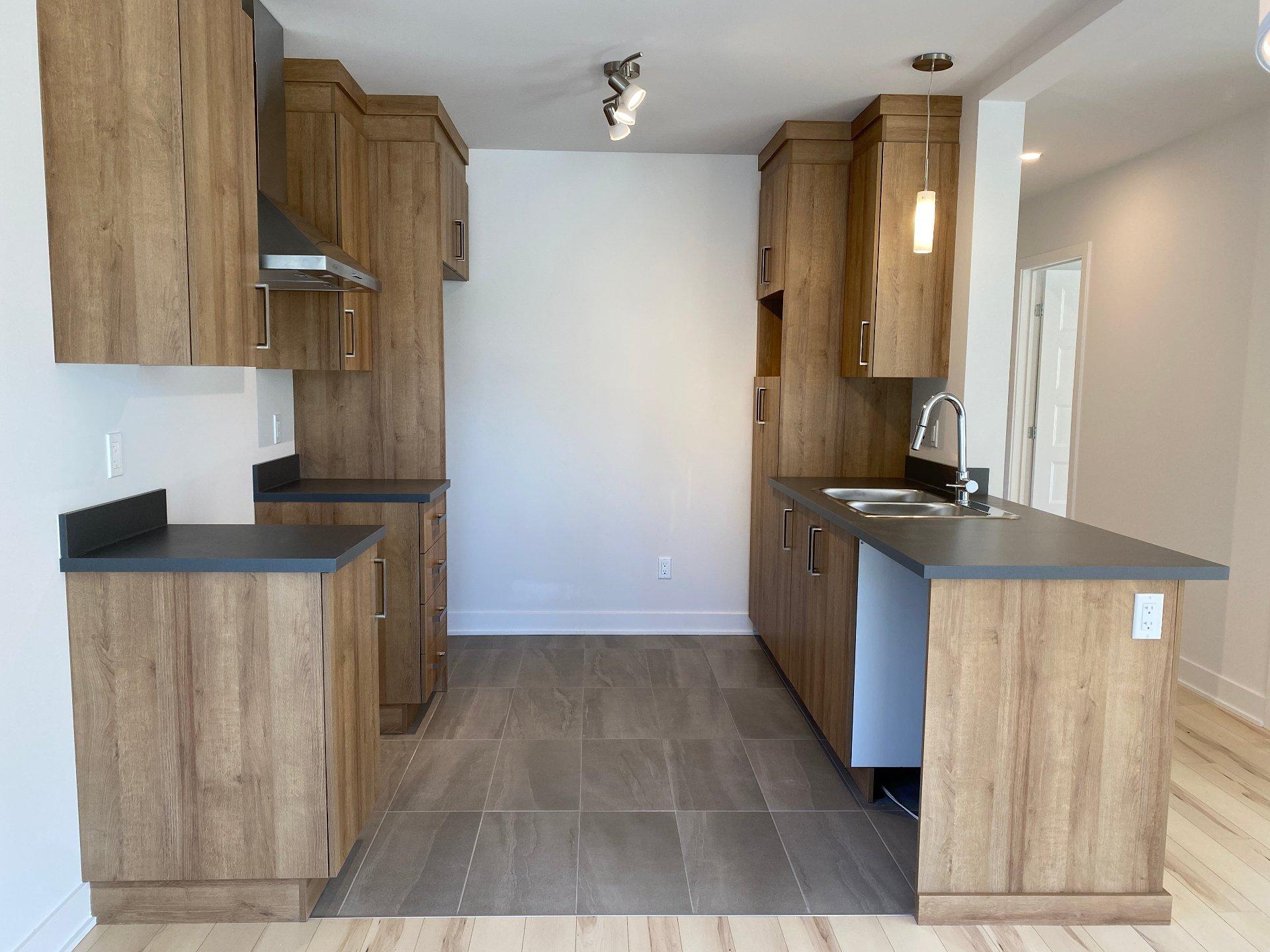 









539


Rue Charlie-Forbell

,
Mont-Tremblant,




QC
J8E0N6

