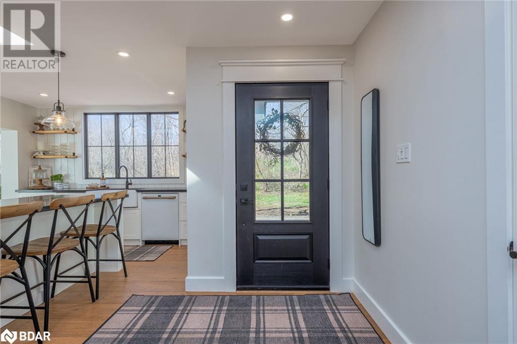 












27 TWEEDLE Street

,
Glen Williams,




Ontario
L7G3S6

