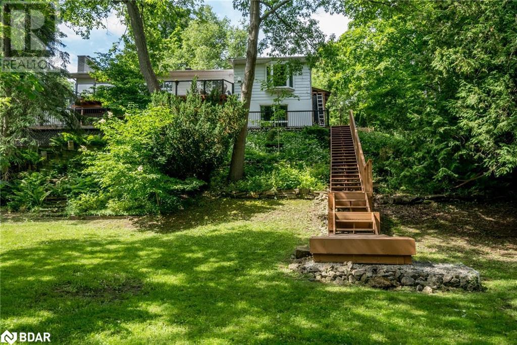 












27 TWEEDLE Street

,
Glen Williams,




Ontario
L7G3S6

