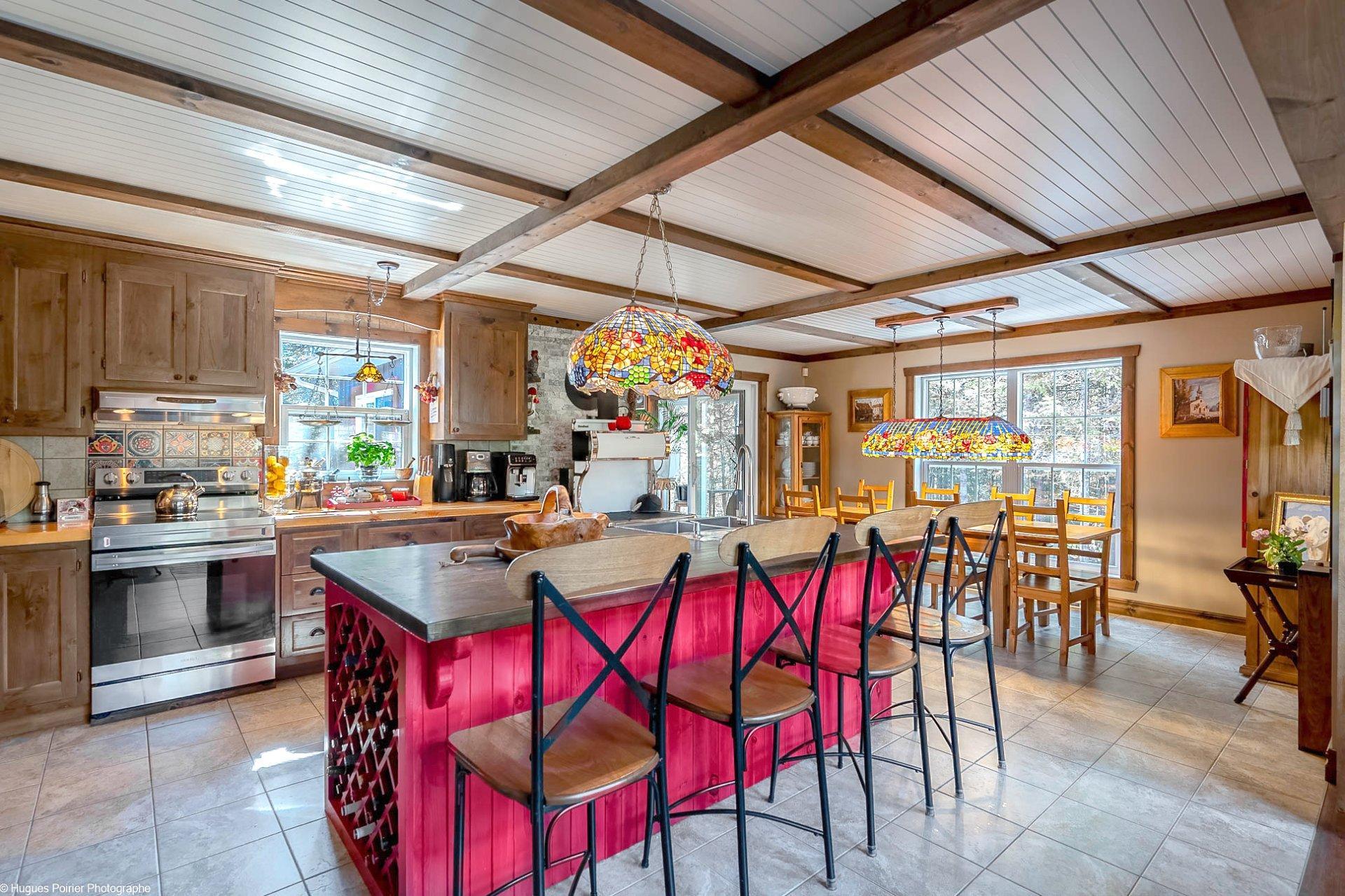 









6365


Ch. des Hauteurs

,
Sainte-Adèle,




QC
J8B1N4

