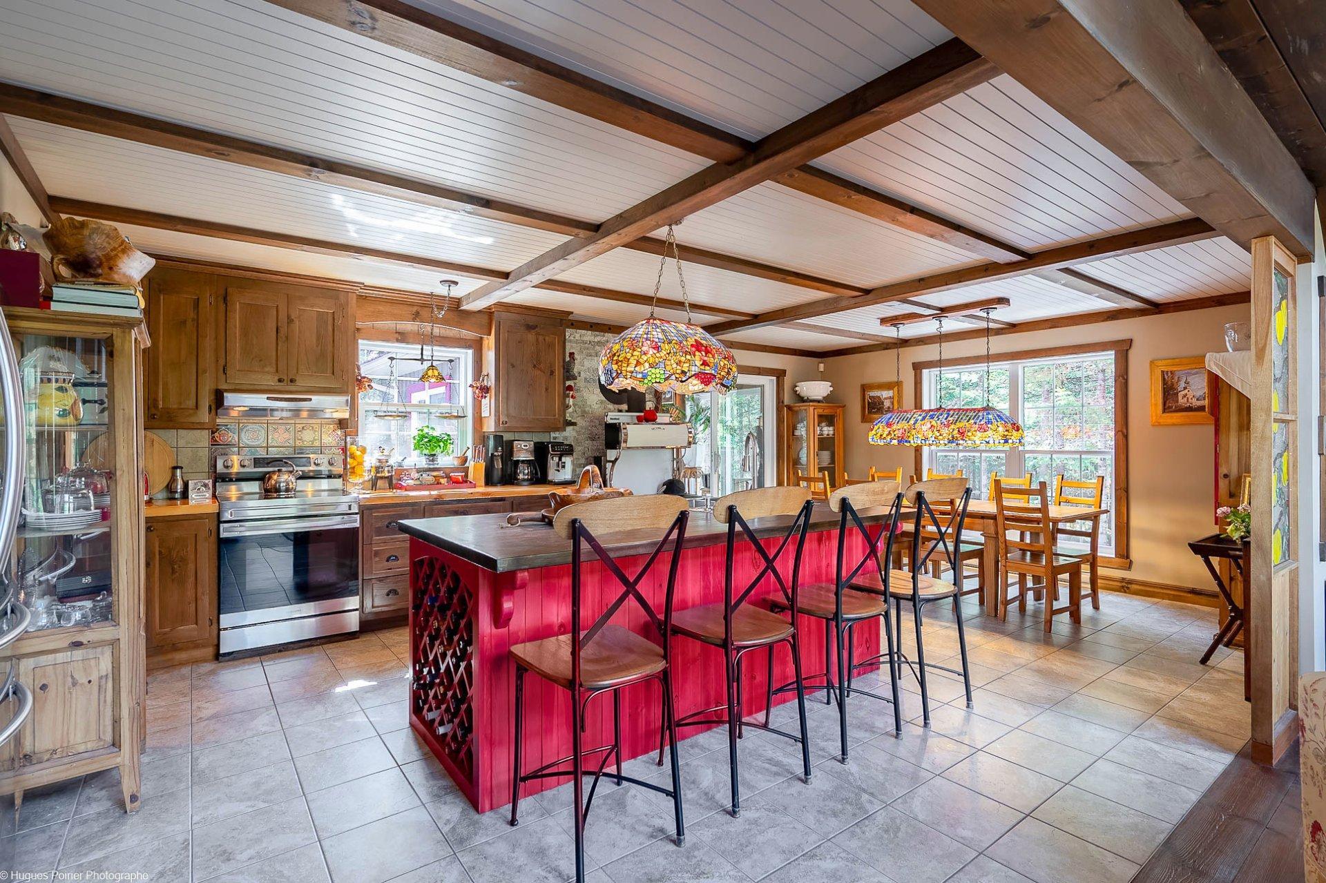 









6365


Ch. des Hauteurs

,
Sainte-Adèle,




QC
J8B1N4

