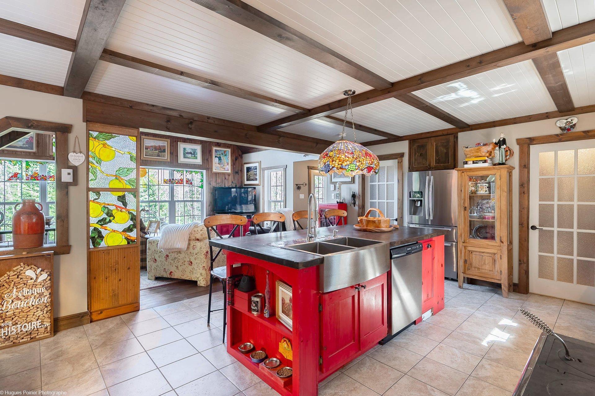 









6365


Ch. des Hauteurs

,
Sainte-Adèle,




QC
J8B1N4

