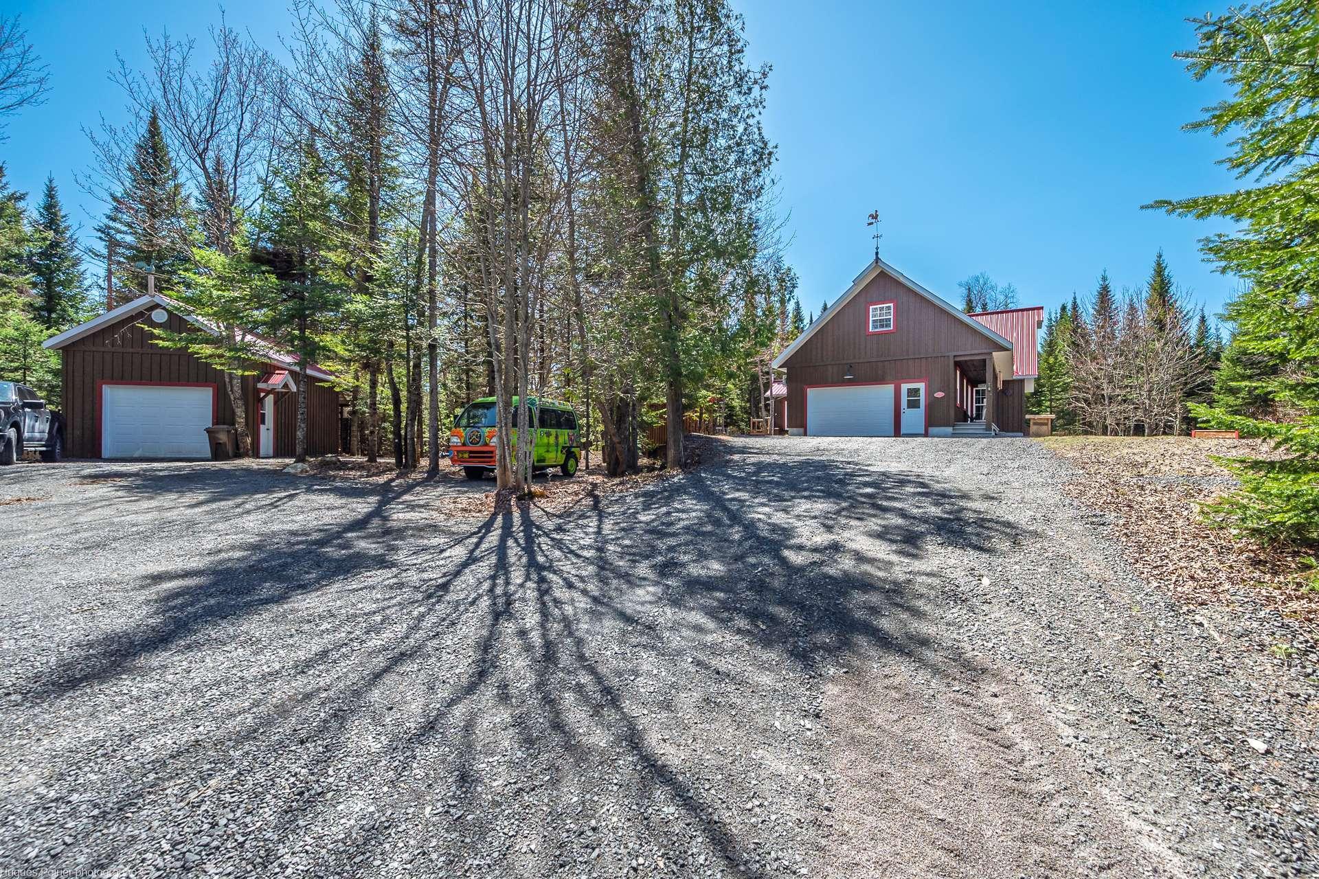 









6365


Ch. des Hauteurs

,
Sainte-Adèle,




QC
J8B1N4

